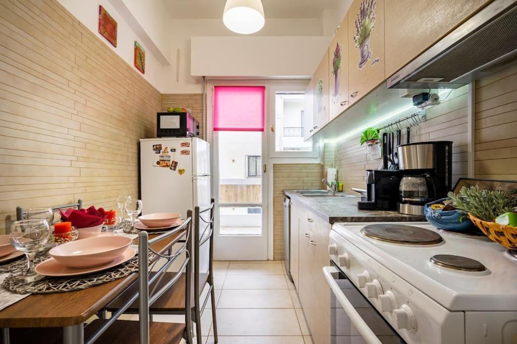Athens Paradise Cozy 53 Sqm Apartament Near To Metro Exteriör bild